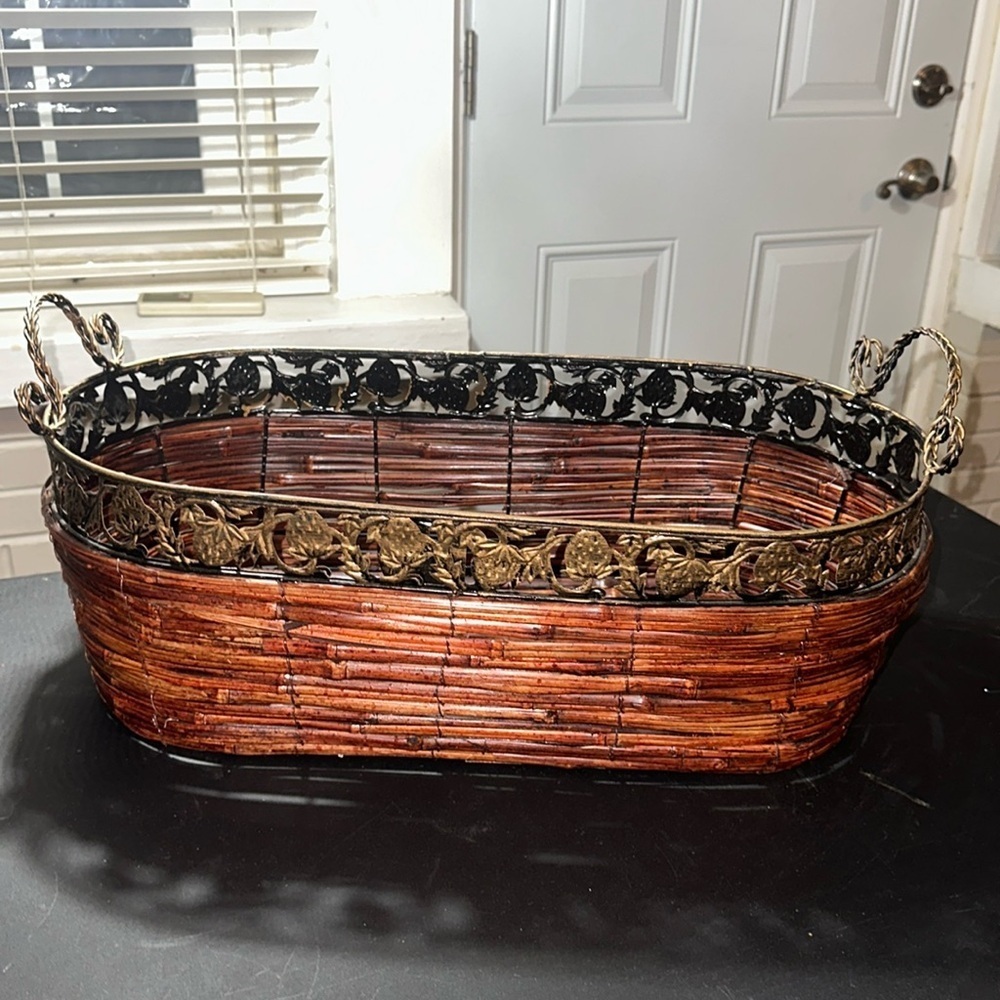 Large 21” x 10.85” wooden basket with metal strawberry decor
